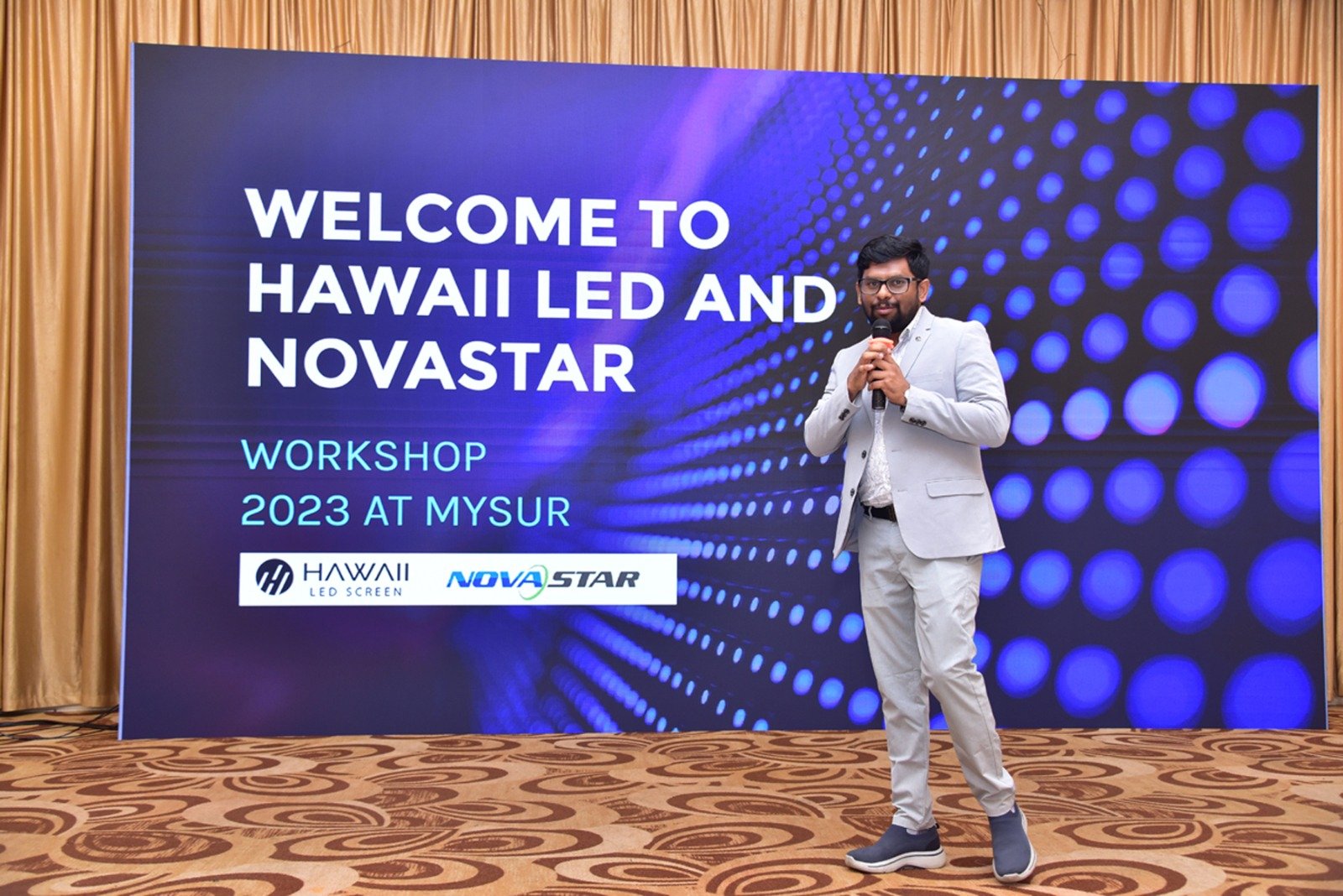 How a Conference LED Screen Enhances Presentations and Audience Engagement